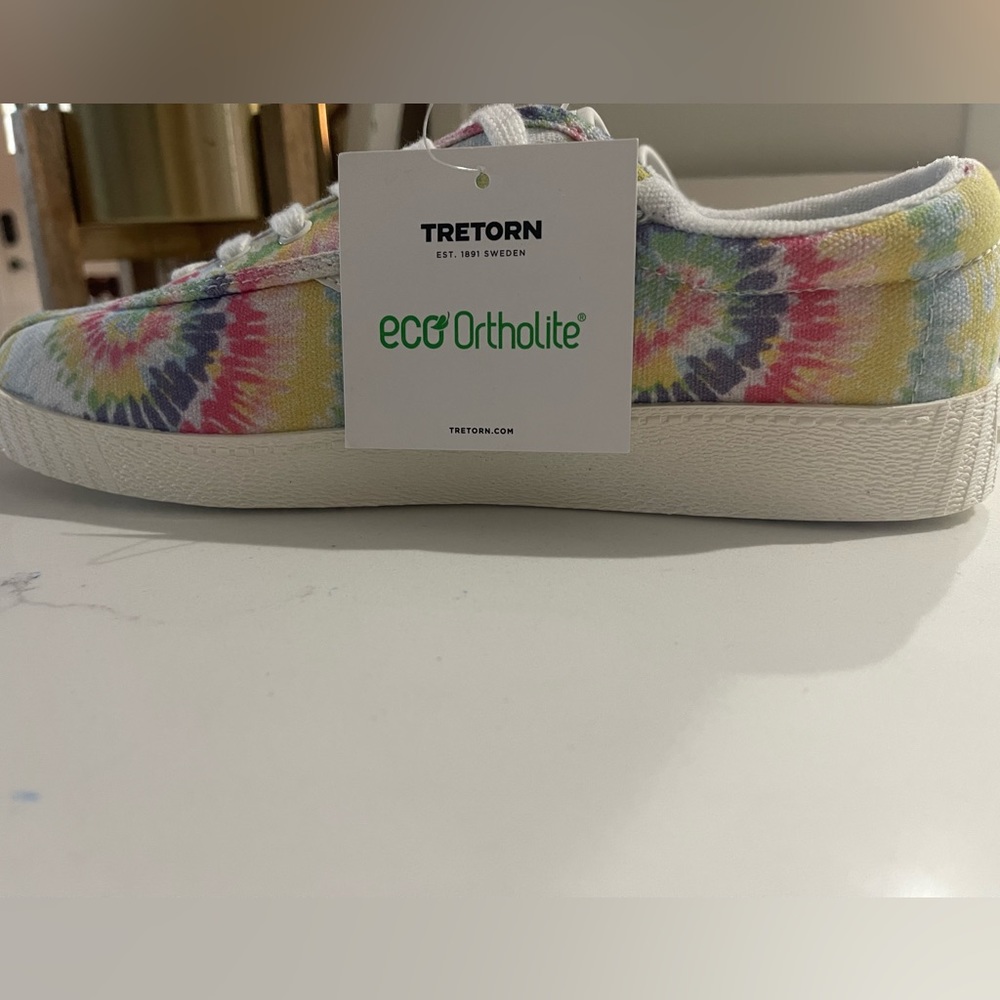 Brand New! Tretorn Nylite 40 Plus Pastel
Multi/Vintage White 8.5 B (M) Rainbow